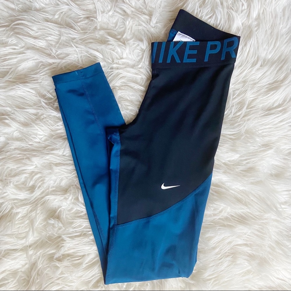 Nike leggings